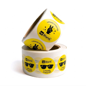 Lipnios etiketės rulonuose